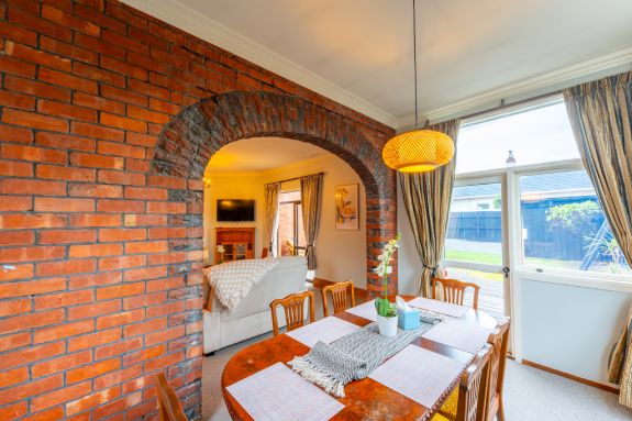 Shared dining room
