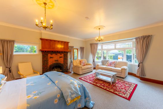 Wisteria Room